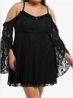 Hot Topic Black Skull Lace Cold-Shoulder Bell Sleeve Gothic Dress Plus Size